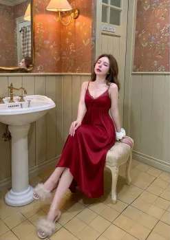 Váy Ngủ Dài Sexy Night Trơn Ren V Ngược Eo Gợi Cảm